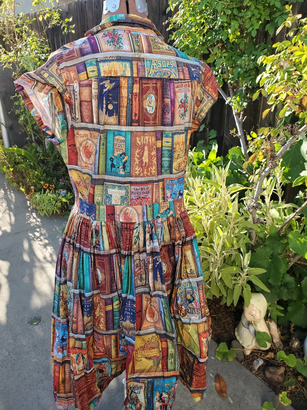 Bernie Dexter Multicolored Bookprint Fit-and-Flare Midi Dress - Picture 5 of 7